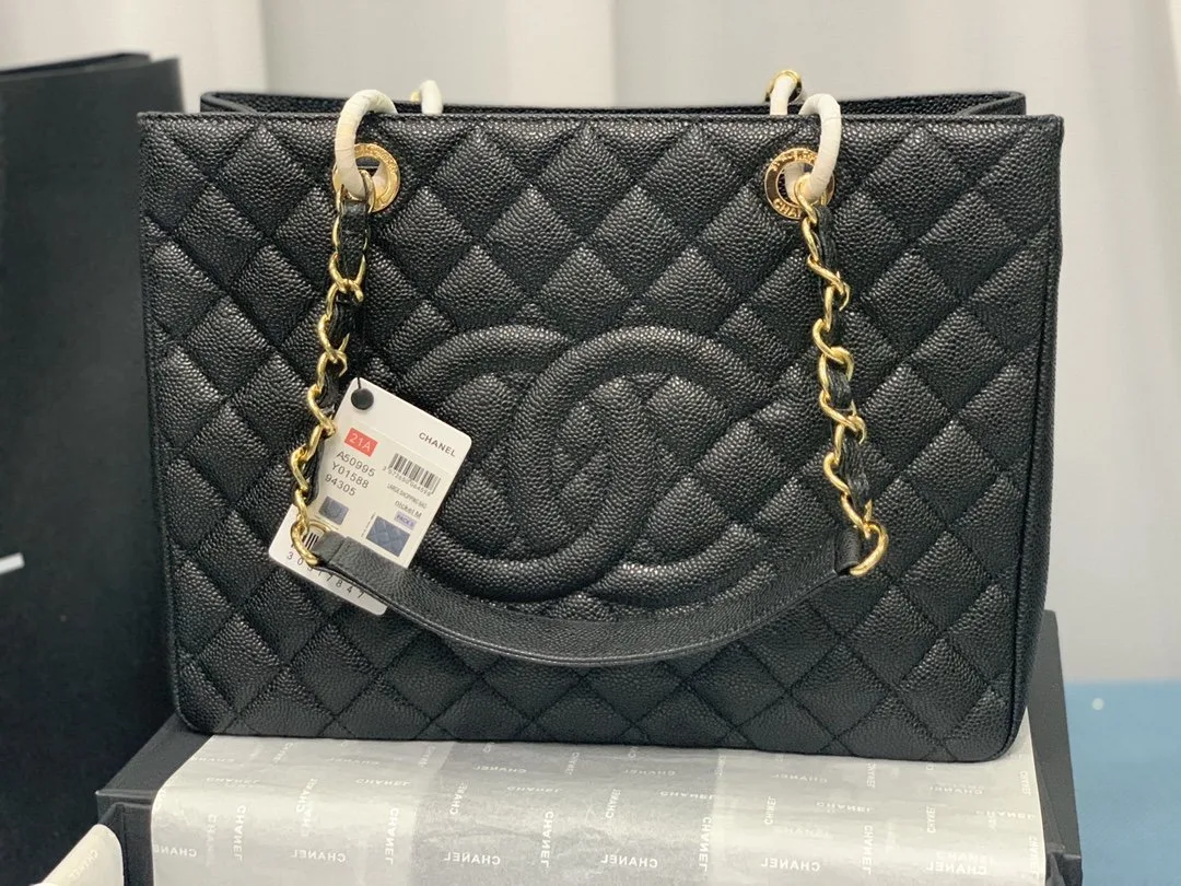 Chanel Bolsa Grand Tote Black 33Cm Secondary image
