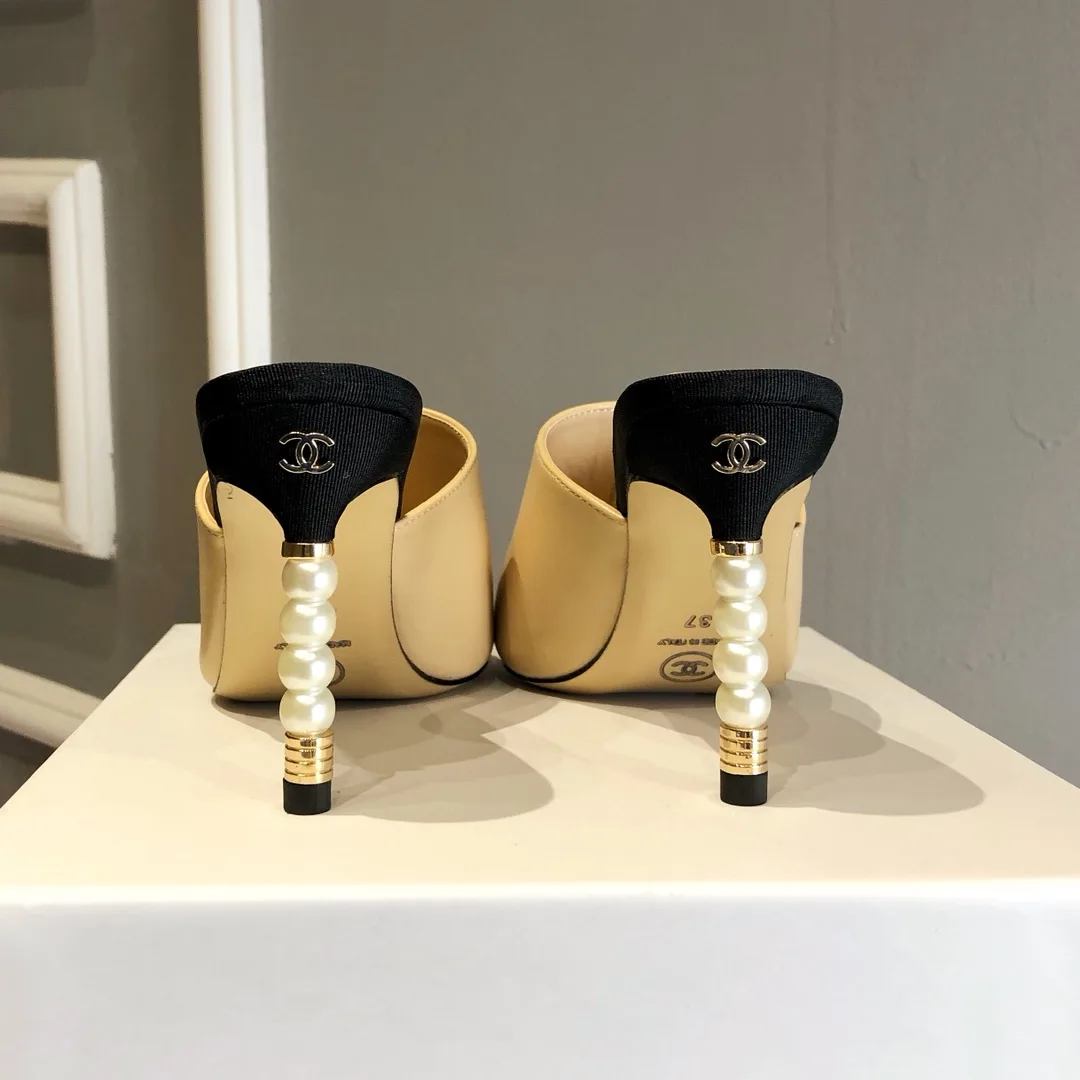 Chanel Beige Lambskin Leather Cap Toe Pearl Heel Mules Secondary image