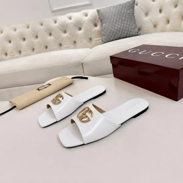 Gucci Double G Slide Sandals In White Nappa Leather
