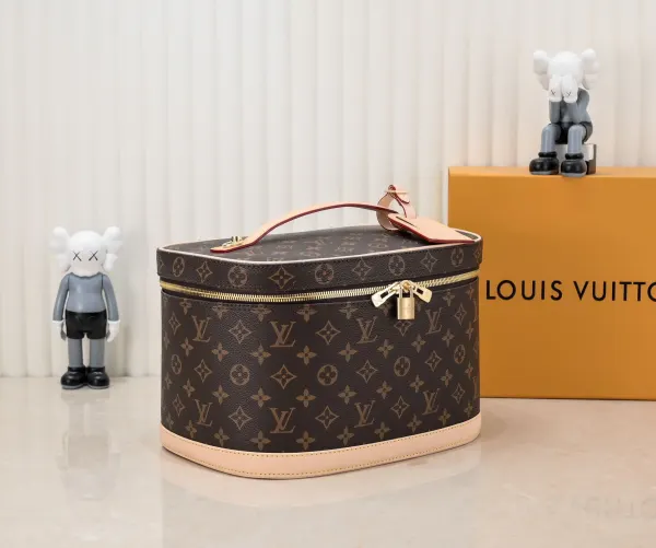 Louis Vuitton Nice Mini Toiletry Pouch 32Cm M47280