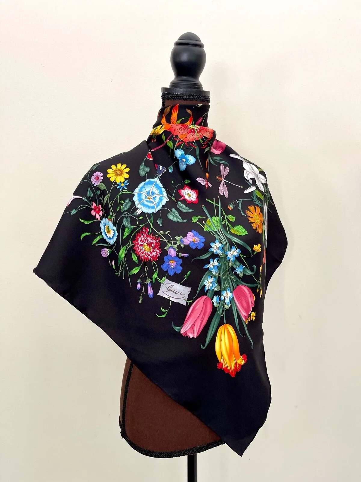Gucci Scarf Flora Print Black Multicolor Silk