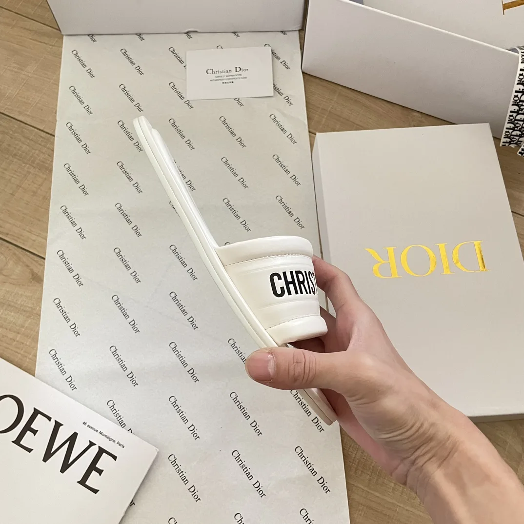 Dior Every D Slide Embossed Lambskin White Kcq861Lbo S03W Secondary image