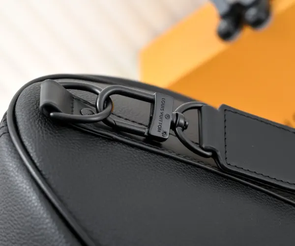 Louis Vuitton Keepall Bandouliere 50 Black M21420