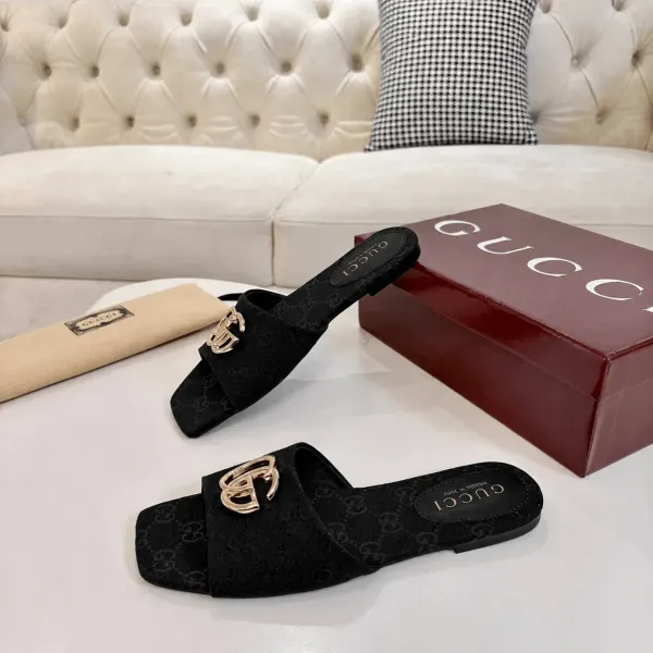 Gucci Classic Monogram Canvas Single-Strap Slide Sandals In Black