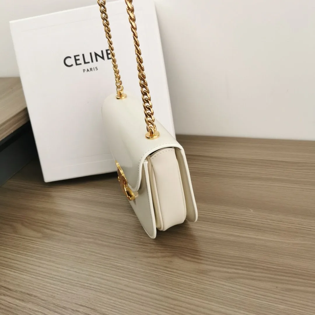 Celine Teen Chain Besace Triomphe In Shiny Calfskin White Secondary image
