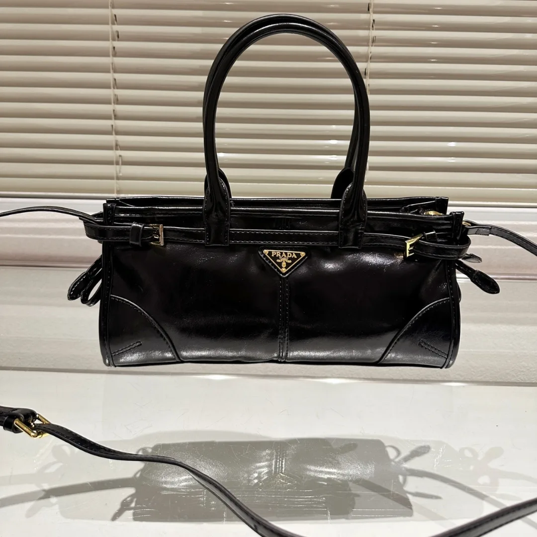 Prada Bonnie Medium Leather Handbag Black 32cm Secondary image