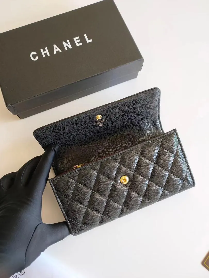 Chanel Cc 19 Quilted Black Leather Wallet Secondary image