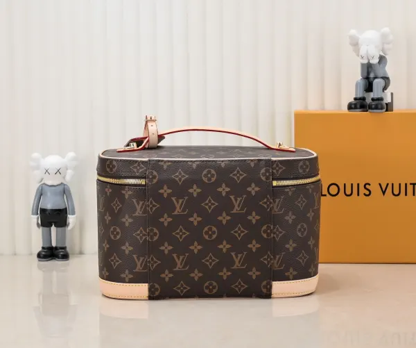 Louis Vuitton Nice Mini Toiletry Pouch 32Cm M47280