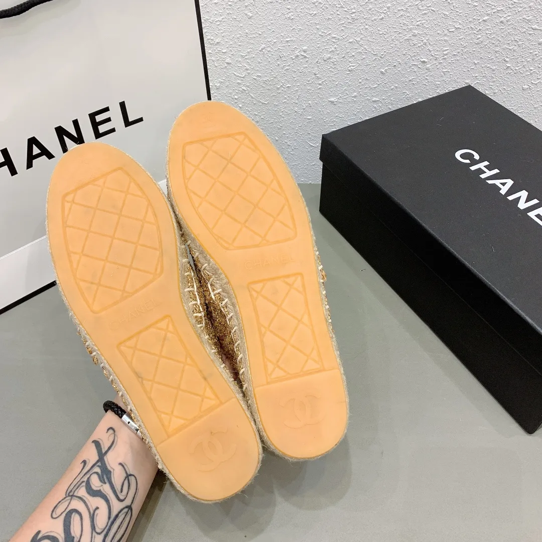 Chanel Cc Espadrilles Tweed Slip On Crinkled Beige