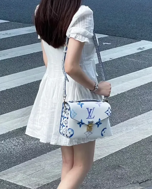Louis Vuitton By The Pool Pochette Metis MM Blue