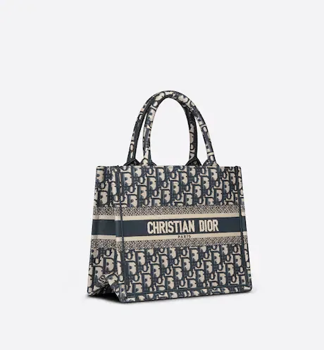 Medium Dior Book Tote Blue Dior – Featured In The Dior Riviera Look Secondary image