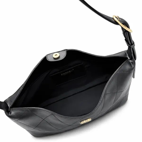 Chanel Maxi Hobo Bag Shiny Lambskin Gold Hardware
