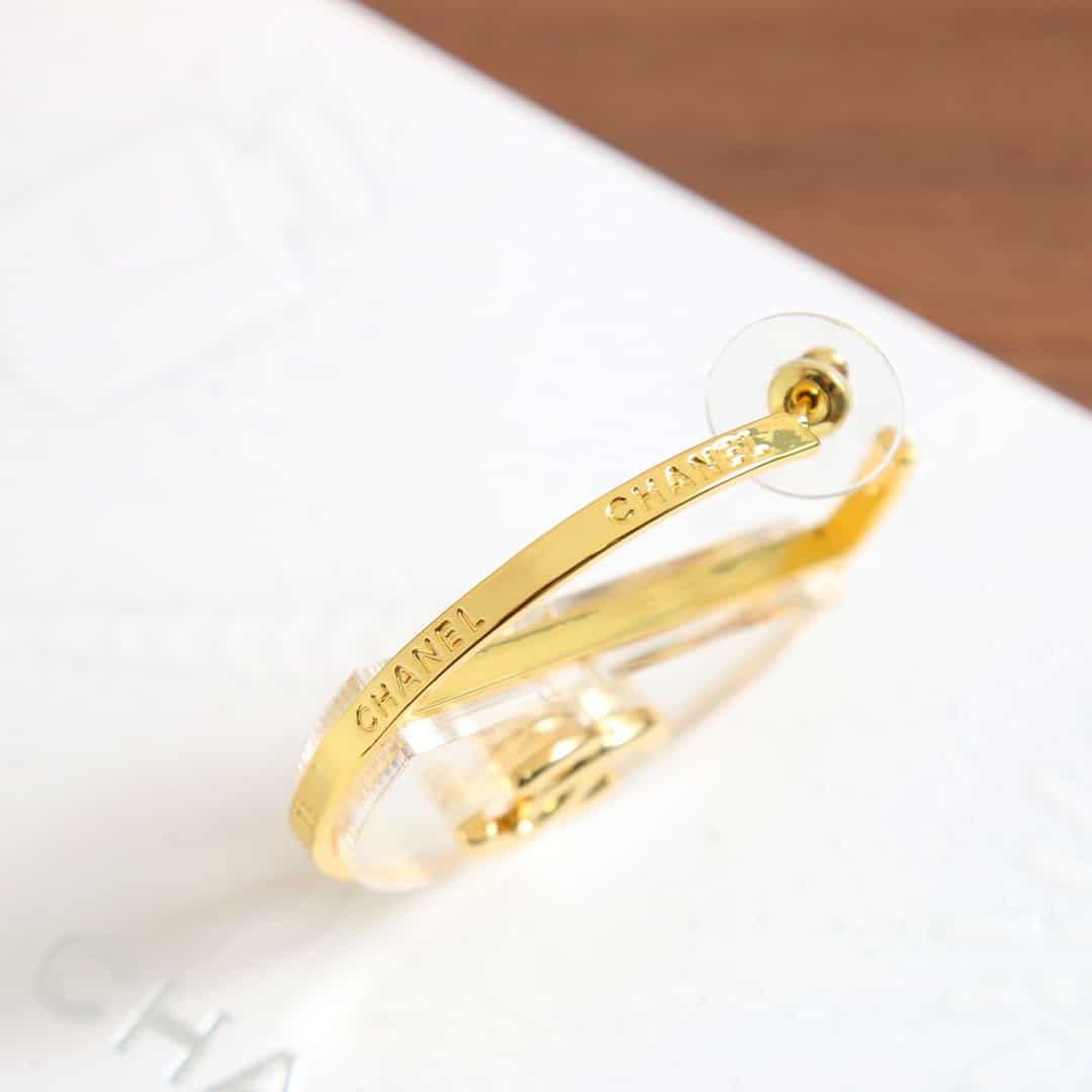Chanel CC Gold Earrings Secondary image