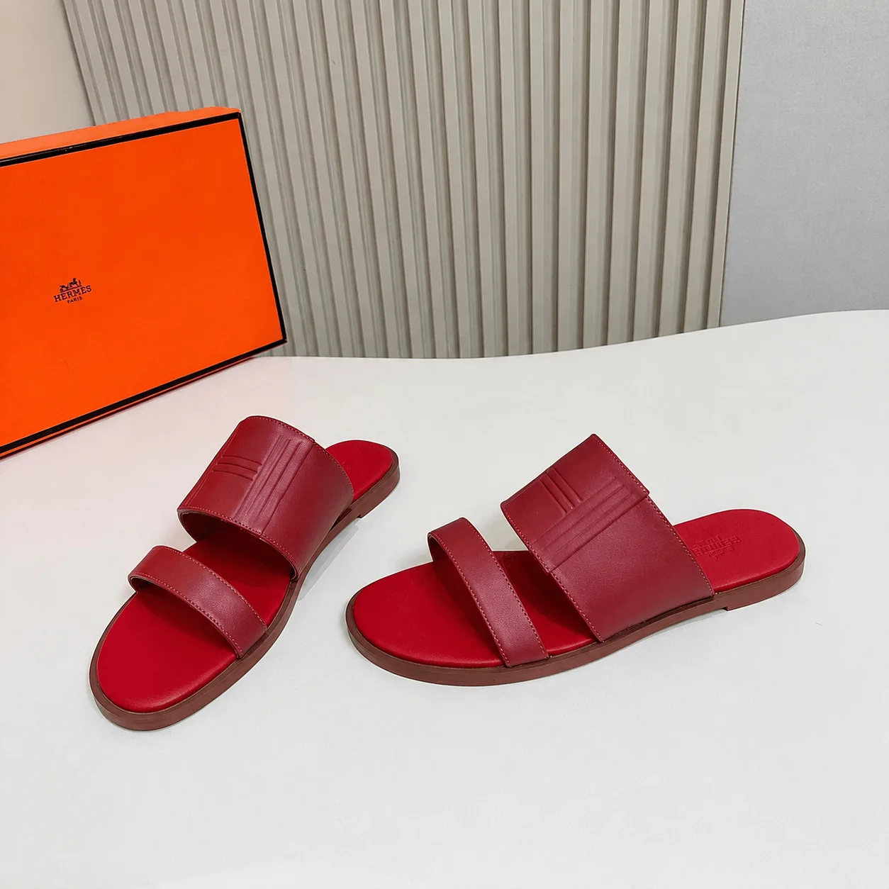 H Mona Sandal In Red