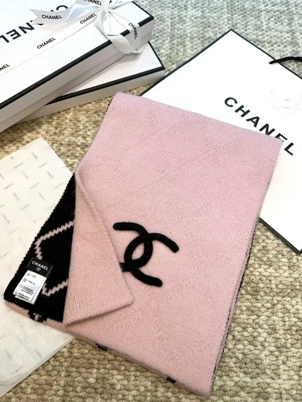 Chanel Diamond Patterned Cshmere Scarf