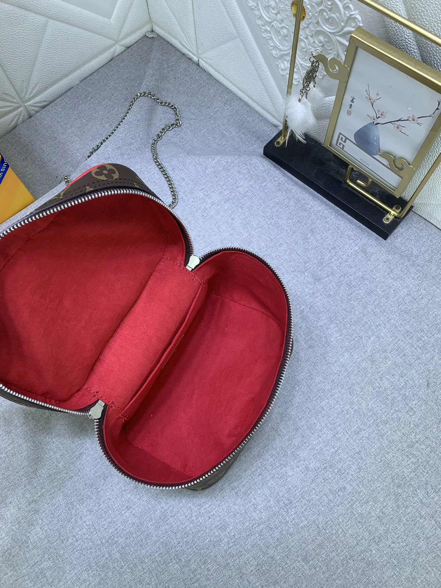 Louis Vuitton Nice Mini Monogram Canvas Red 20Cm M46766 Secondary image