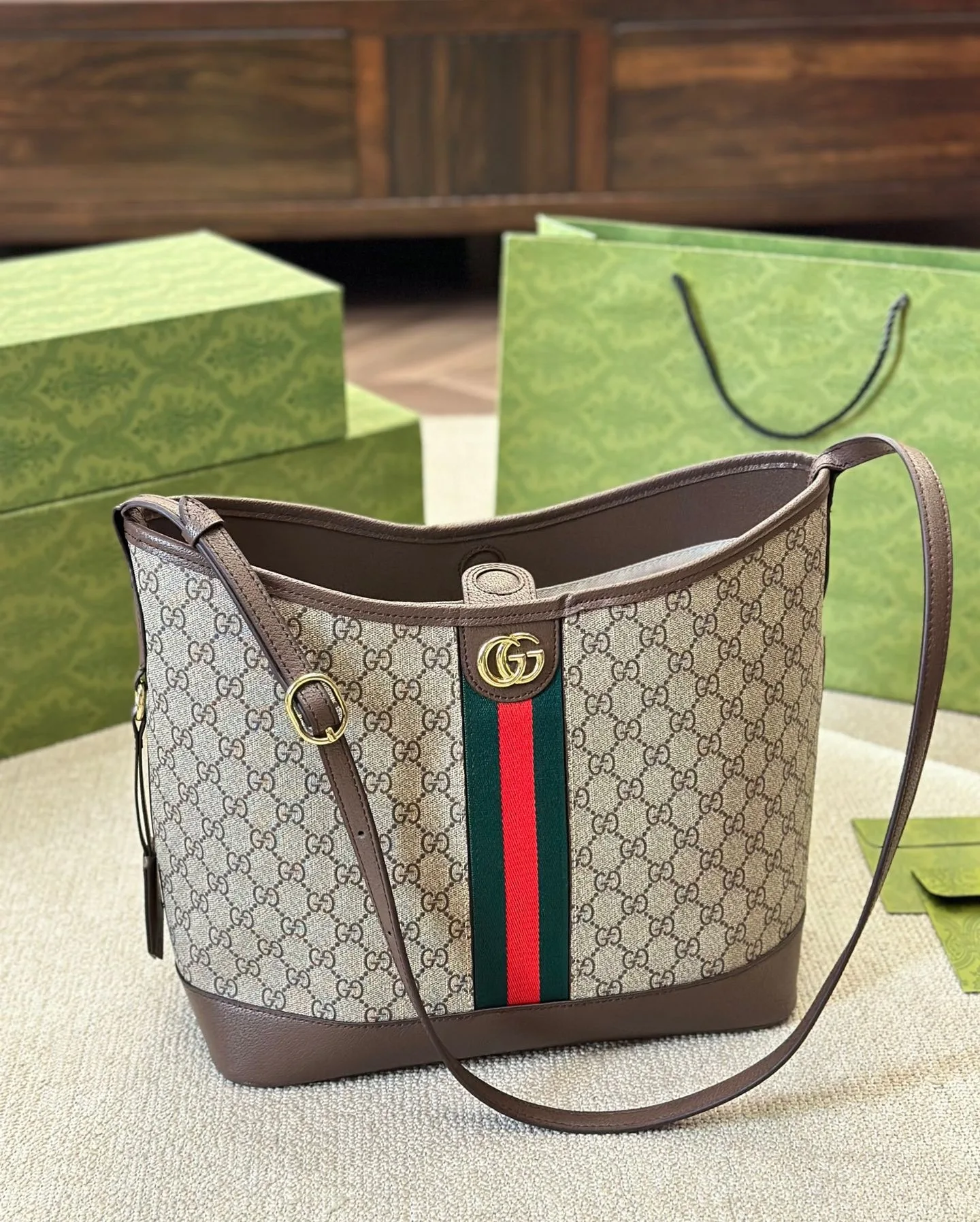 Gucci Ophidia GG Small Shoulder Bag Beige And Ebony 28Cm 781402 96Iwg 8745 Secondary image