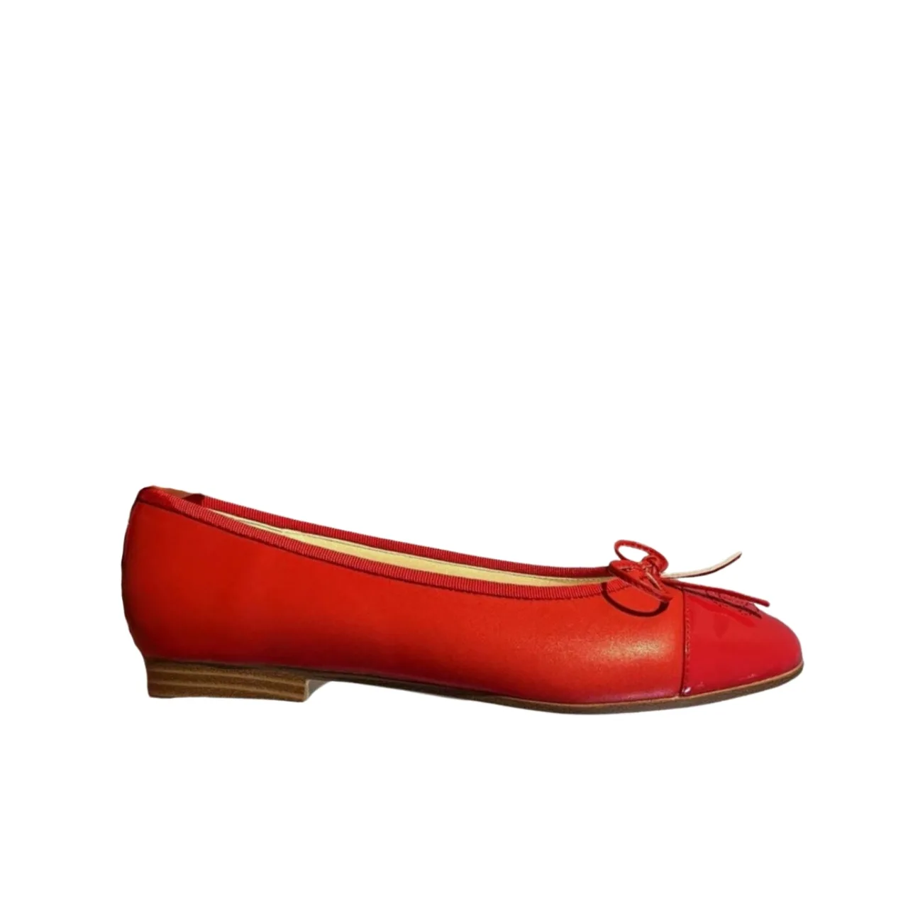 Chanel Cc Cap Toe Ballet Flats In Light Red Patent Leather Main image