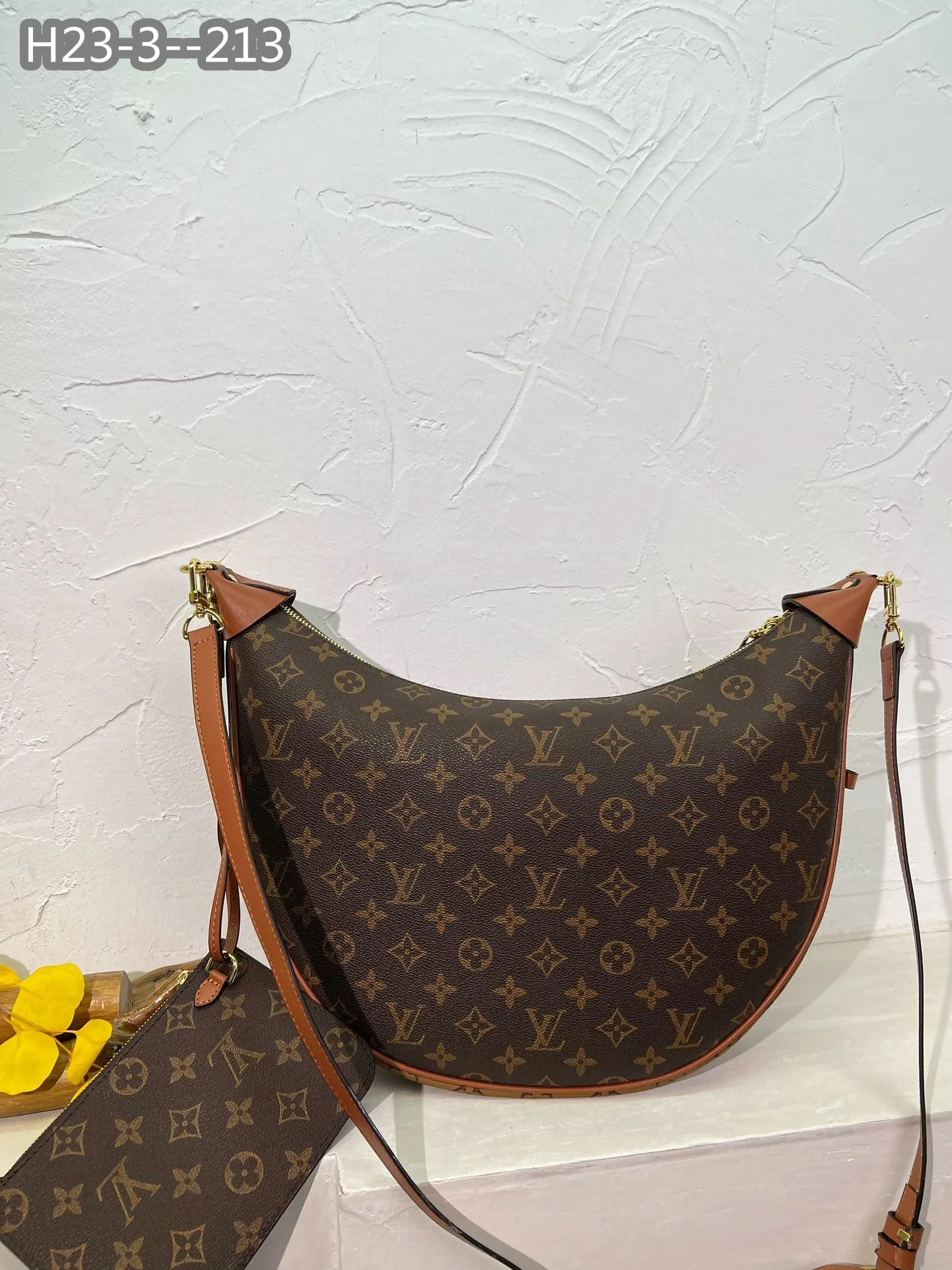 Louis Vuitton Loop Hobo Monogram Canvas Brown 40Cm M46311 Secondary image