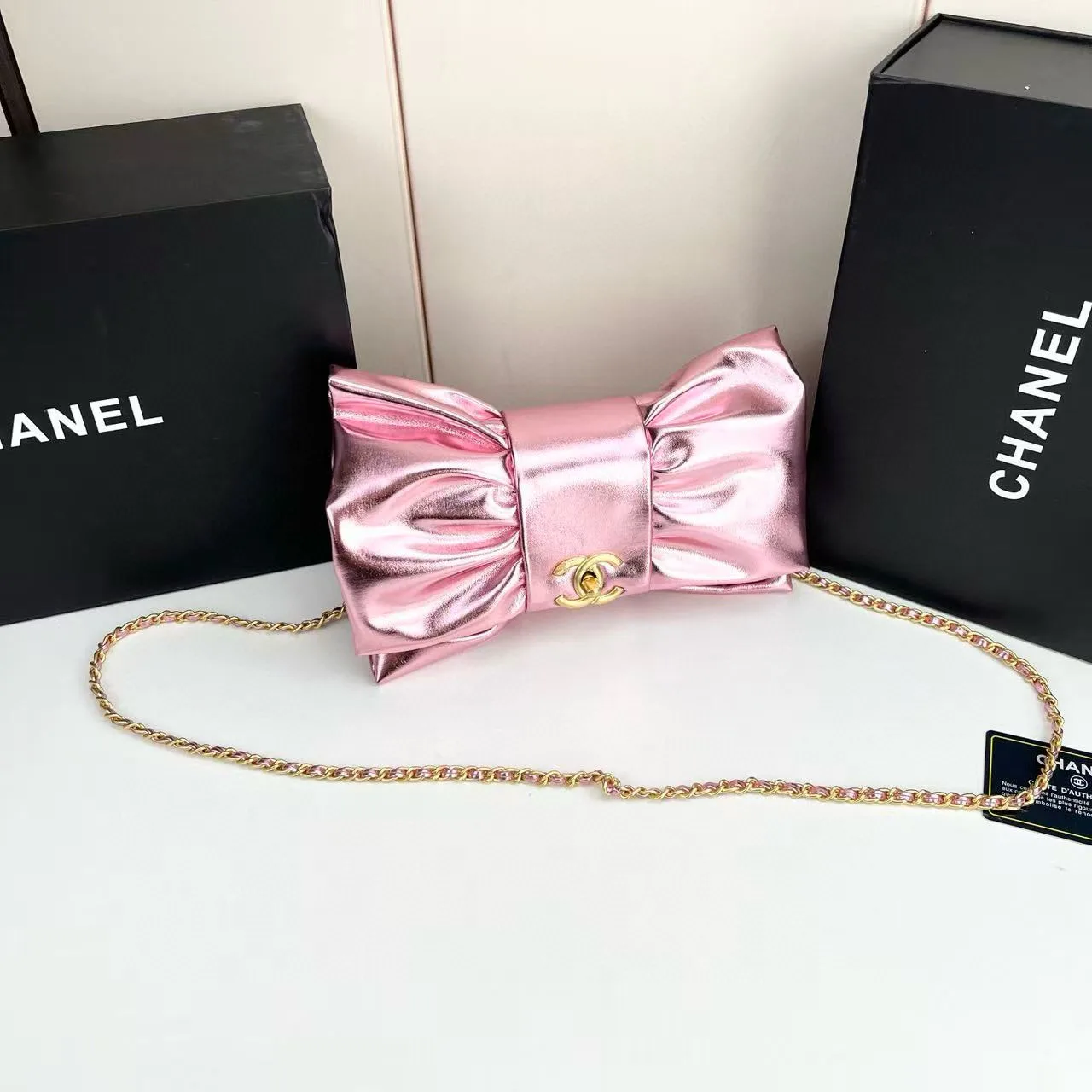 Chanel Metallic Rose 20cm Stylish Bib Bag Secondary image