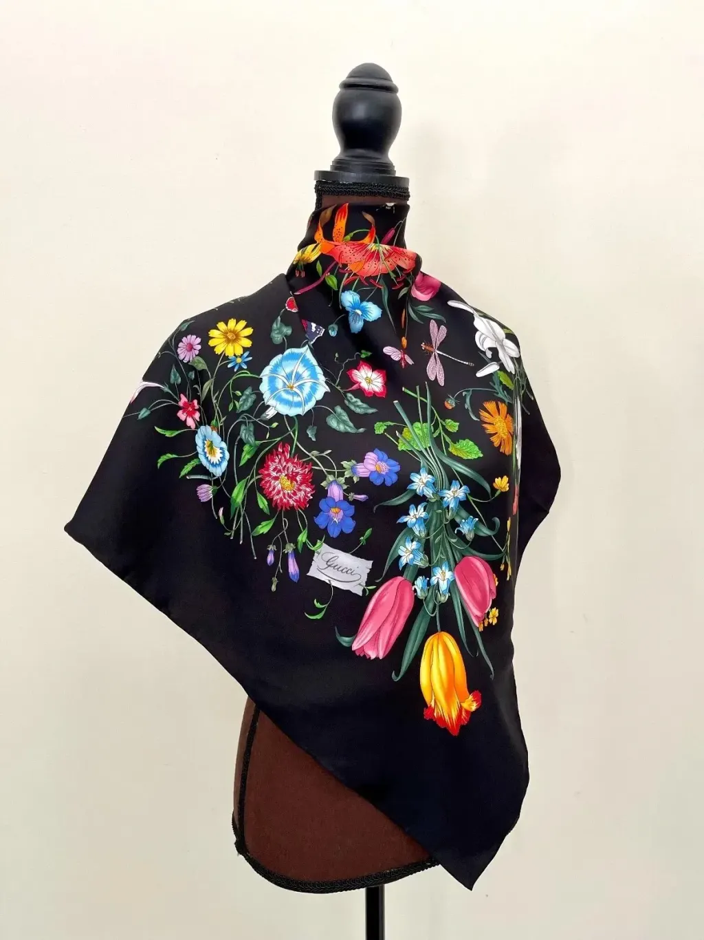 Gucci Scarf Flora Print Black Multicolor Silk