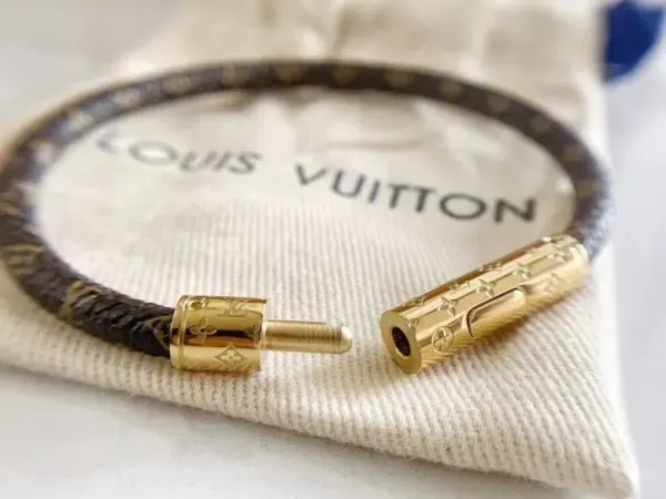 Louis Vuitton Confidential Bracelet Monogram Brown