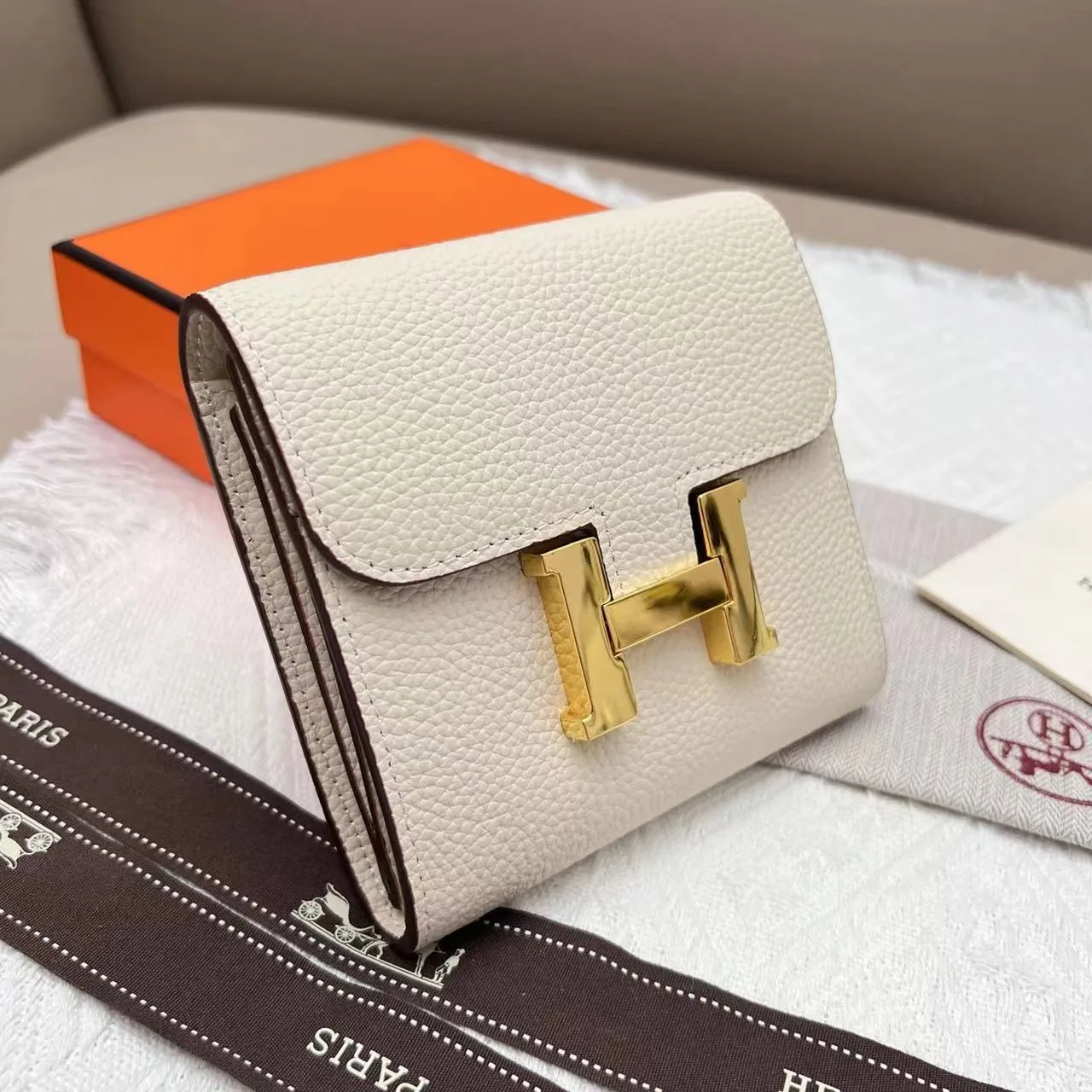 H Constance Compact Cream Leather Wallet