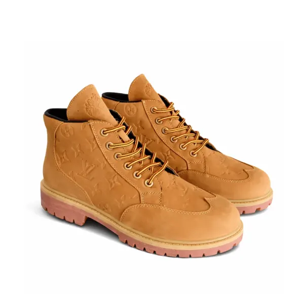 Louis Vuitton Ranger Ankle Boots In Beige
