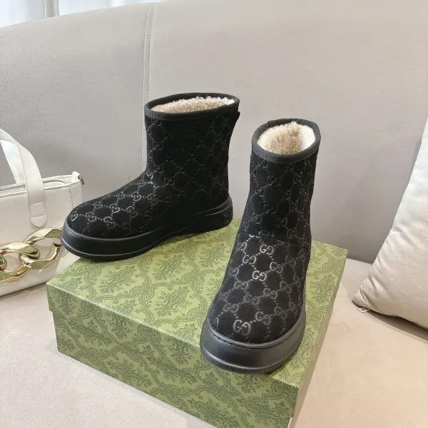 Gucci 1955 Horsebit Snow Boots Leather And Shearling In Black Beige