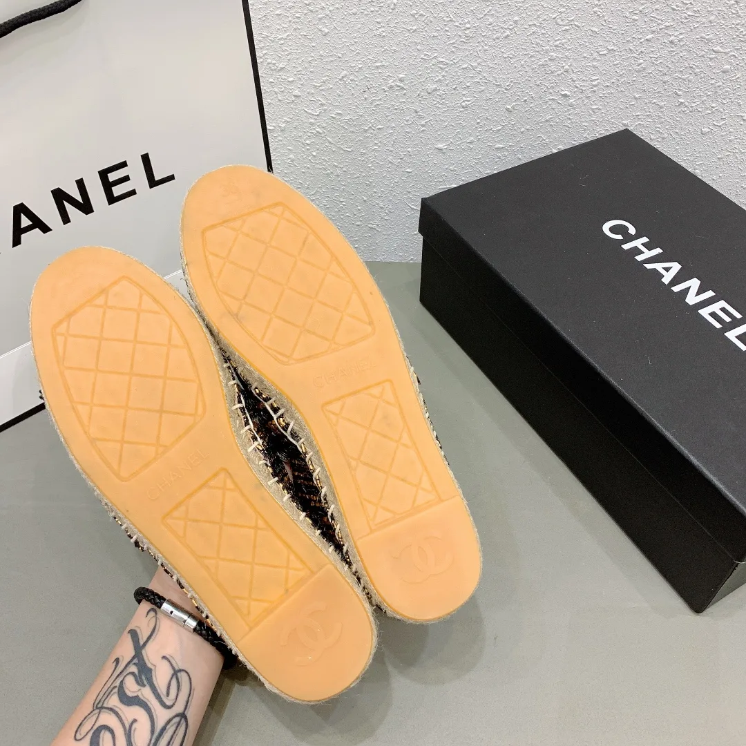 Chanel Metallic Tweed Grosgrain Cc Espadrilles Slip On Gold Black Secondary image