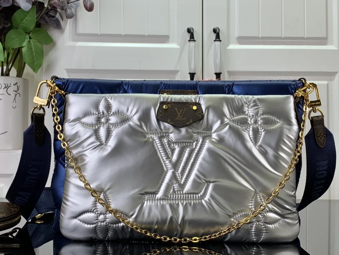 Louis Vuitton Maxi Multi Pochette Accessoires Silver M21057