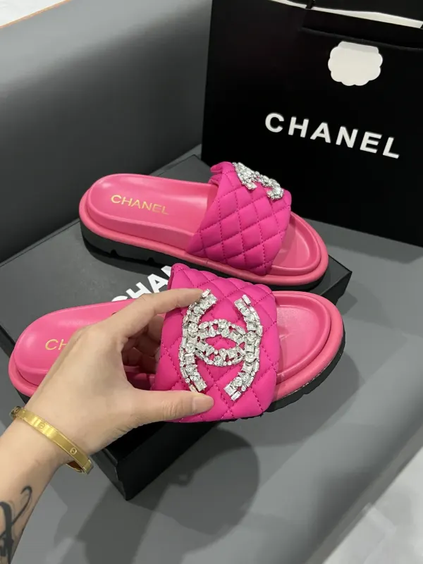 Chanel Cc Slippers Studded Pink