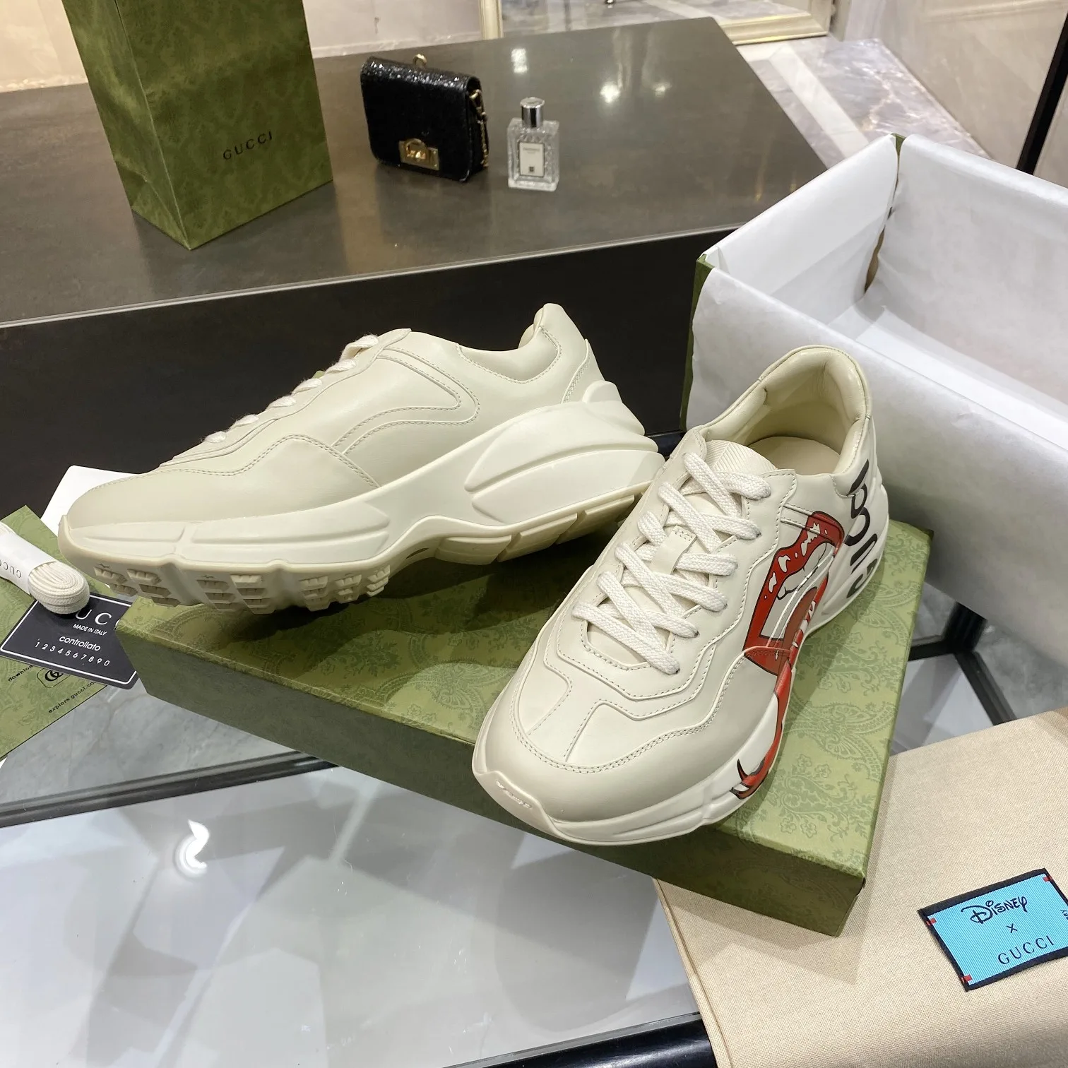 Gucci Women’s Rhyton Sneaker With Mouth Print 552089 A9L00 9522 Secondary image