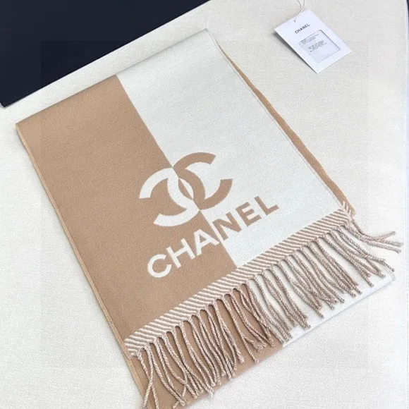 Chanel Bicolor wool And Cashmere Blend Scarf