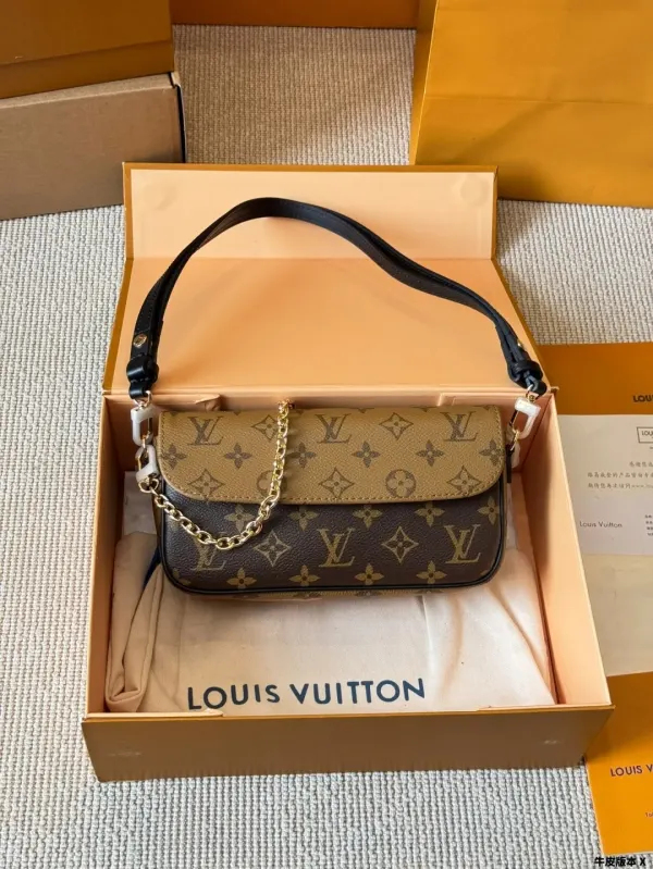 Louis Vuitton Wallet On Chain Ivy Bag