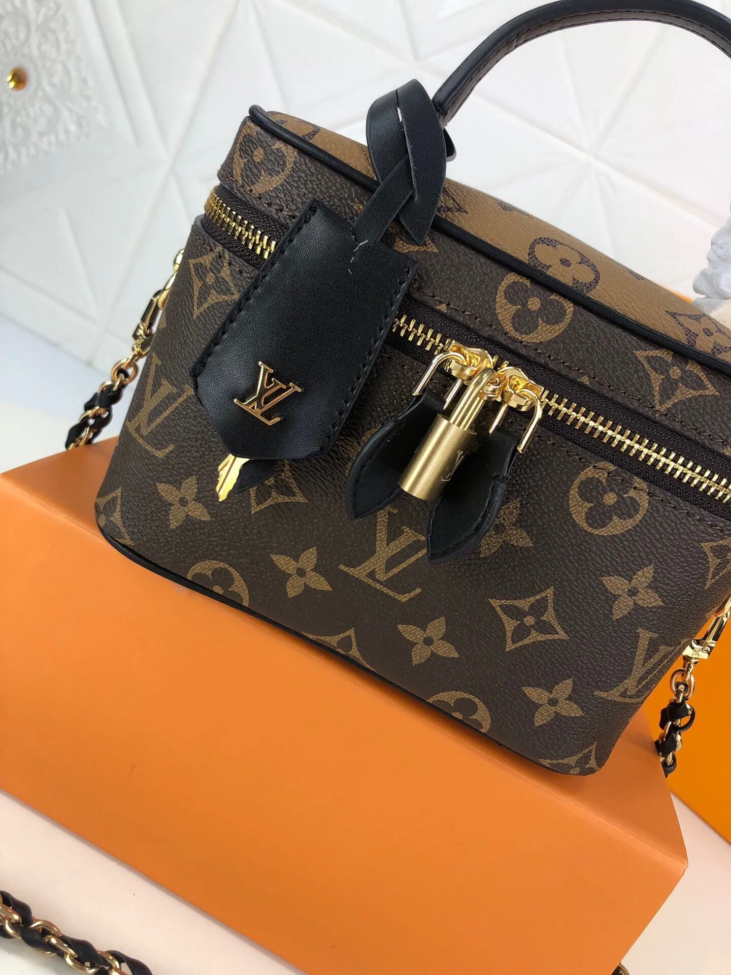 Louis Vuitton Monogram Vanity Pm M45165 Secondary image