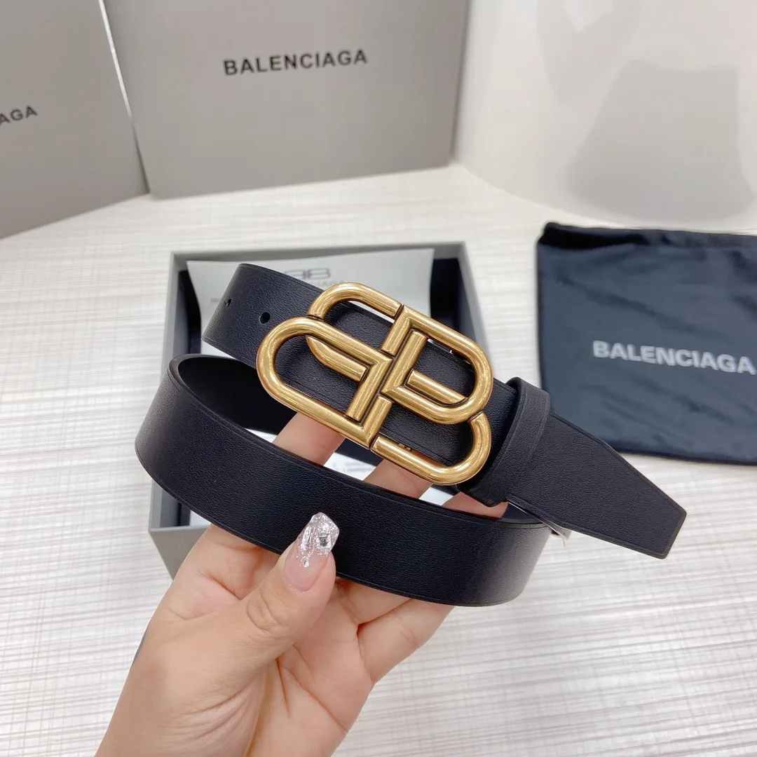 Balenciaga BB Leather Belt Secondary image