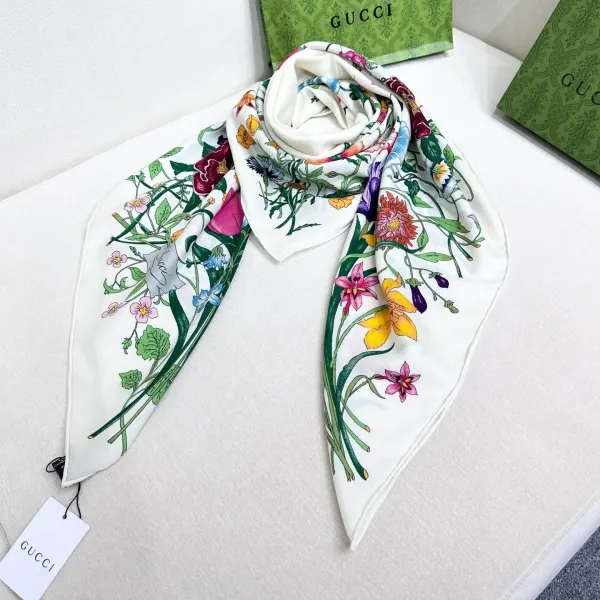 Gucci White Flora Print Silk Carré Scarf