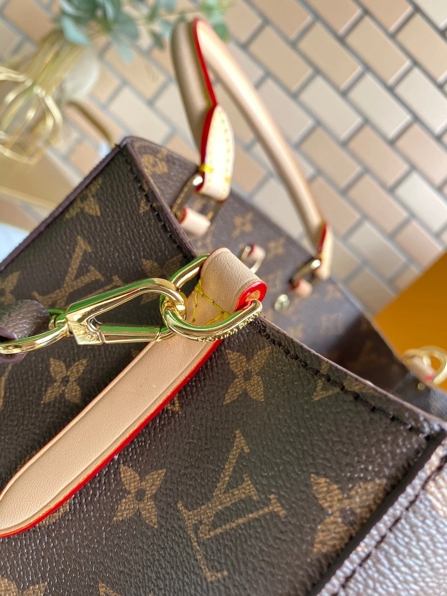 Louis Vuitton Montaigne Mm 29Cm M41055 Secondary image