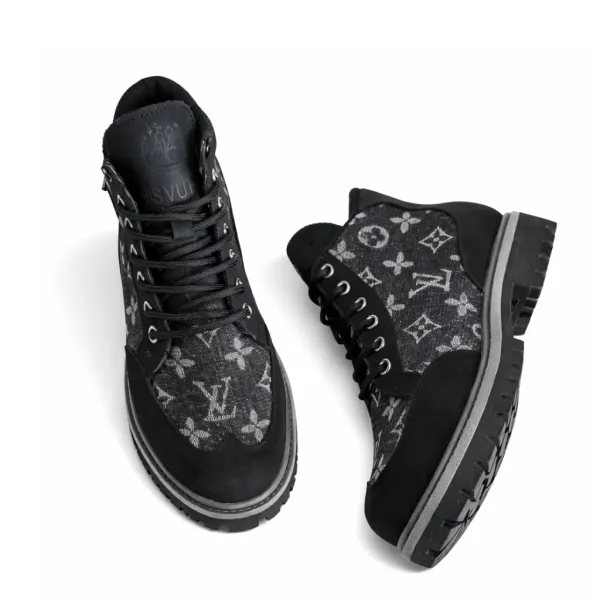 Louis Vuitton Laureate Platform Desert Boots