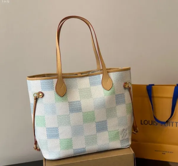 Louis Vuitton Neverfull Damier Canvas Pistachio 31Cm