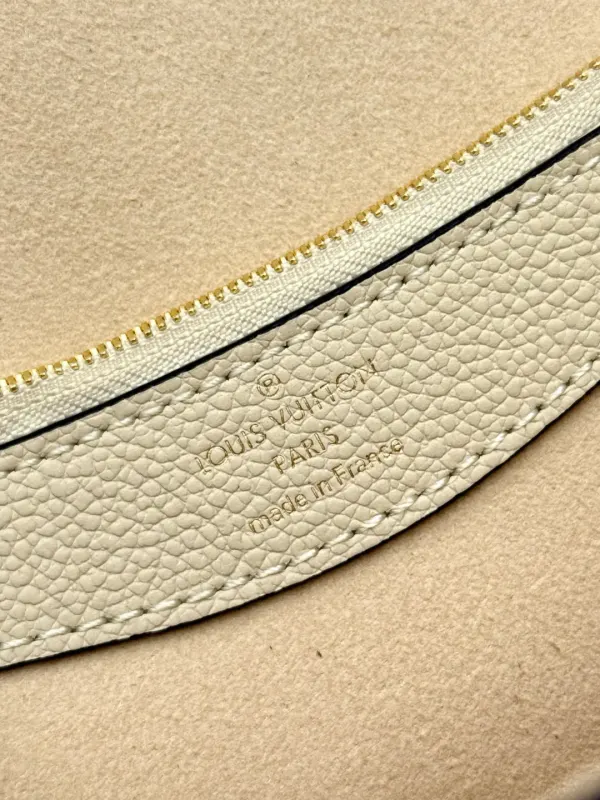 Louis Vuitton Diane Monogram Empreinte Leather Cream Beige 18Cm M46388