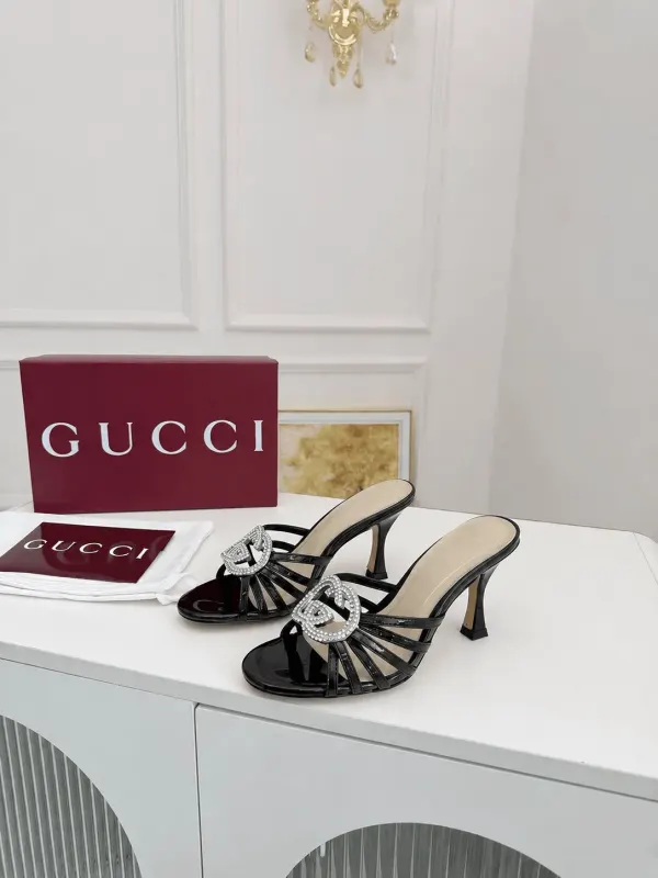 Gucci Interlocking G 85 Crystal Patent Leather Sandals Black