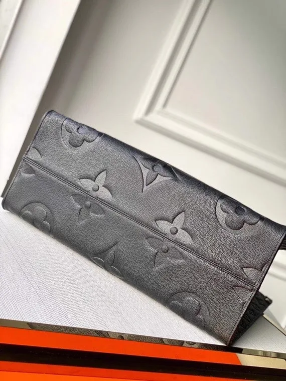 Louis Vuitton Onthego Gm 41Cm Black M44925