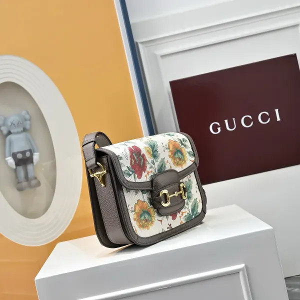 Gucci Horsebit 1955 Floral Print Canvas Shoulder Bag