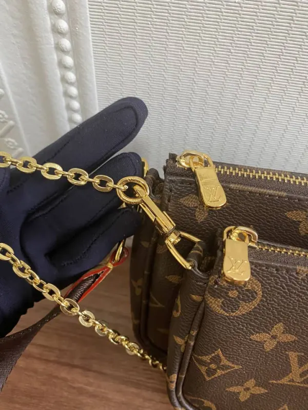 Louis Vuitton Multi Pochette Accessoires Brown 24Cm
