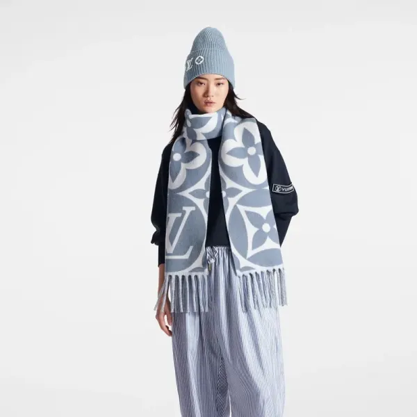 Louis Vuitton LV Medallion Wool Scarf Blue