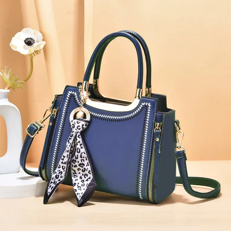 Large Solid Color Pu Leather Handbag For Women With Zipper Closure In Artistic Guofeng Style