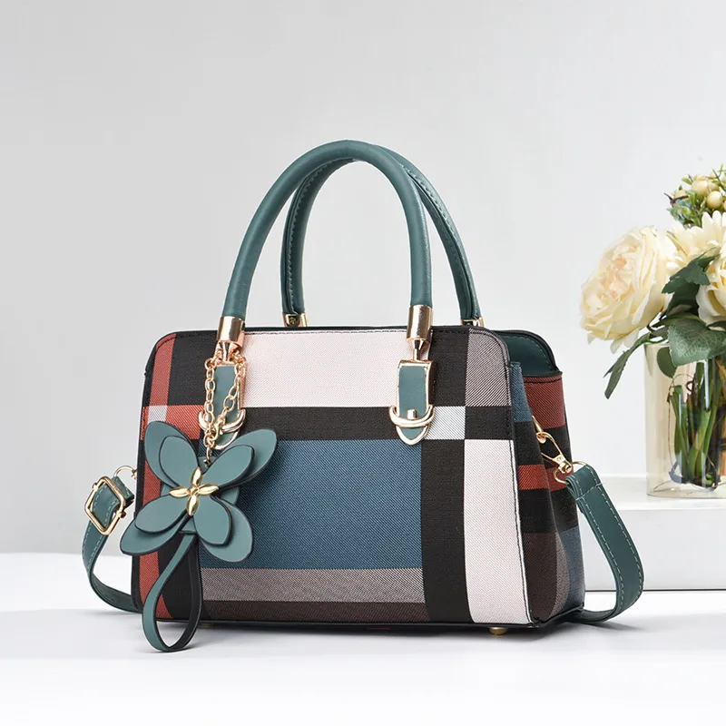 Classic Style Large Color Block PU Leather Women’s Box Bag With Zipper Closure