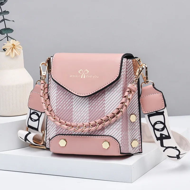 Color Block Small PU Leather Streetwear Crossbody Bag For Women With Zipper Buckle Closure